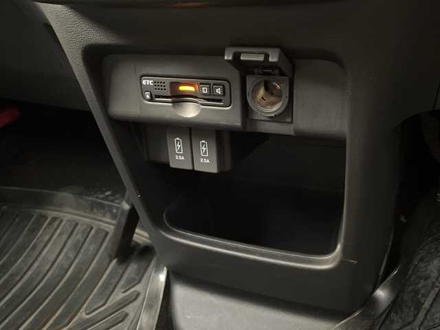 ホンダ Ｎ ＷＧＮ G Lパッケージ 新潟県 2019(令1)年 2.1万km シルバー 純正ナビ/(Bluetooth/AM/FM/DVD)/フルセグTV/バックカメラ/社外14インチAW付スタッドレスタイヤ/ステアリングスイッチ/ETC/スペアキー 1本/純正フロアマット/ABS/横滑り防止装置/盗難防止装置/電動格納ミラー