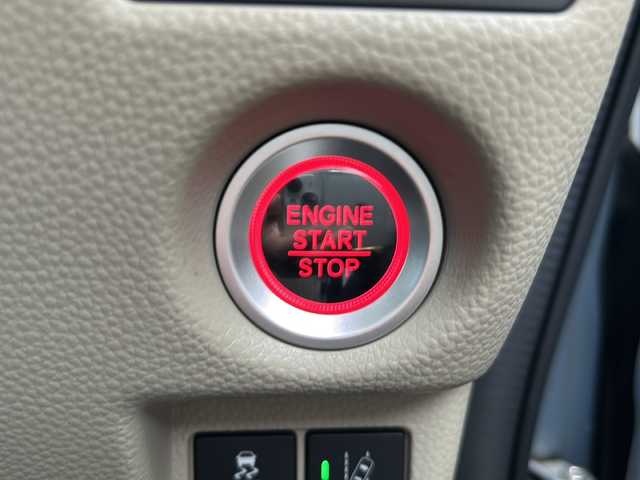 ホンダ Ｎ ＢＯＸ G L ホンダセンシング 沖縄県 2017(平29)年 0.9万km モーニングミストブルーM 純正8型ナビ/（ＡＭ／ＦＭ／ＣＤ／ＤＶＤ／ＢＴ）/フルセグＴＶ/バックモニター/両側パワスラ/クルーズコントロール/ホンダセンシング/ドラレコ/ＥＴＣ/純正フロアマット/スマートキー/ドライブレコーダー/LEDヘッドライト/ETC/スマートキー
