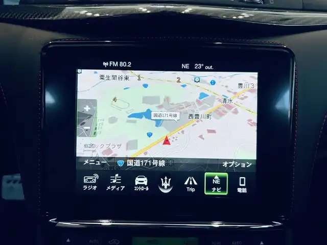 マセラティ グラントゥーリズモ スポーツ 大阪府 2018(平30)年 1.7万km 黒 純正ナビ/バックカメラ/applecarplay/黒革/パワーシート/Dシートメモリ/シートヒーター/純正20インチAW/HIDヘッドライト/クリアランスソナー/デジタルインナーミラー/レーダー探知機/ハーマンカードン/パドルシフト/クルコン