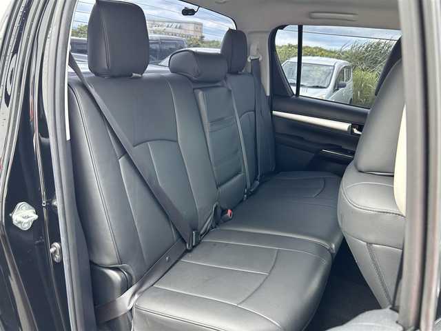トヨタ ハイラックス Z 奈良県 2020(令2)年 3.7万km アティチュードブラックマイカ ALPINEナビ(フルセグTV/CD/DVD/AM・FM/BT/HDMI)/バックカメラ/ETC/前後ドラレコ/AEROKLAS(エアロクラス)トノカバー/GRフロントバンパーカバー/GRドアハンドルプロテクター/パートタイム4WD/リヤデフロック/ダウンヒルアシストコントロール/排出ガス浄化スイッチ/パワーヒーター/横滑り防止装置/レーンキープアシスト/衝突被害軽減システム/LEDヘッドライト/純正フロアマット/純正マッドフラップ/ドアバイザー/スペアキー