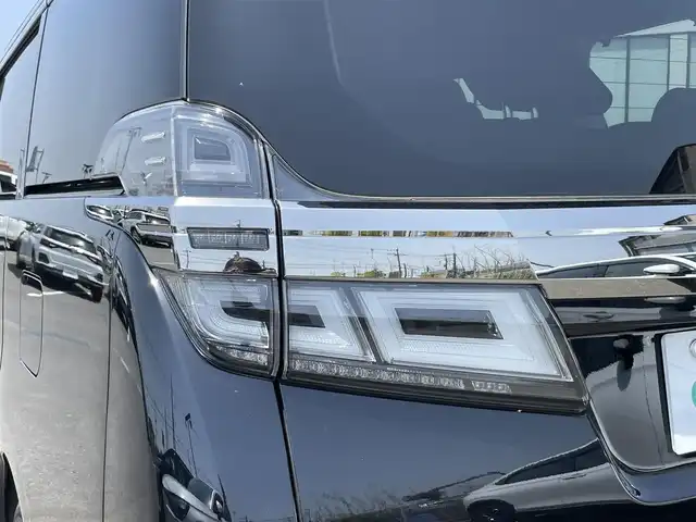 トヨタ ヴェルファイア Z Gエディション 茨城県 2021(令3)年 2.9万km ブラック 純正ナビ/【AM・FM・BT・TV・USB】/フリップダウンモニター/パワーシート/シートメモリ/シートヒーター/エアシート/ステアリングヒーター/オットマン/電動リアゲート/ルームミラー型ドライブレコーダー/デジタルインナーミラー/レーダークルコン/Bカメラ/ETC2.0/前後コーナーセンサー/ブレーキホールド/ステリモ/純正アルミホイール