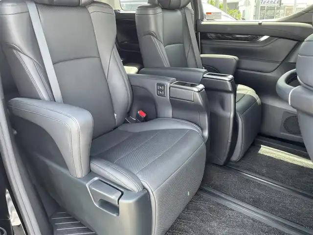 トヨタ ヴェルファイア Z Gエディション 茨城県 2021(令3)年 2.9万km ブラック 純正ナビ/【AM・FM・BT・TV・USB】/フリップダウンモニター/パワーシート/シートメモリ/シートヒーター/エアシート/ステアリングヒーター/オットマン/電動リアゲート/ルームミラー型ドライブレコーダー/デジタルインナーミラー/レーダークルコン/Bカメラ/ETC2.0/前後コーナーセンサー/ブレーキホールド/ステリモ/純正アルミホイール