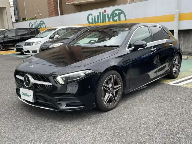 メルセデス・ベンツ Ａ１８０ スタイル AMGライン 静岡県 2020(令2)年 2.8万km コスモスブラック 純正ナビ/フルセグTV/BT/USB/バックカメラ/ハーフレザーシート/前席メモリー付パワーシート/前席シートヒーター /前後ドライブレコーダー/衝突軽減ブレーキ/レーンキープアシスト/アテンションアシスト/クリアランスソナー/ブラインドスポットモニター/レーダークルーズコントロール/パドルシフト/ステアリングスイッチ/LEDヘッドライト/純正18インチAW/スマートキー×2/保証書/取扱説明書