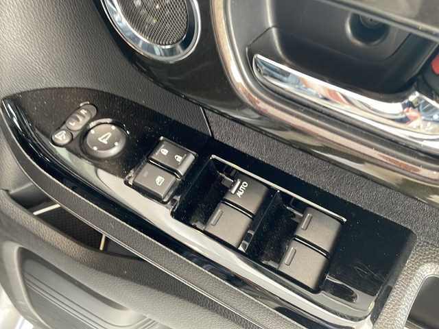 ホンダ Ｎ ＢＯＸ カスタム G L ターボ ホンダセンシング 岐阜県 2019(令1)年 8.7万km シャイニンググレーM ターボ/純正9型ナビゲーション/バックモニター/Bluetooth/フルセグ/純正エンジンスターター/RSRダウンサス/OBDタイヤ空気圧監視システム/ホンダセンシング/追従クルーズコントロール/車線逸脱警報/プッシュスタート/スマートキー/スペアキー×２(スターター用)/前後ドライブレコーダー/ハーフレザーシート/前席シートヒーター/ETC/LEDヘッドライト/シーケンシャルウィンカー