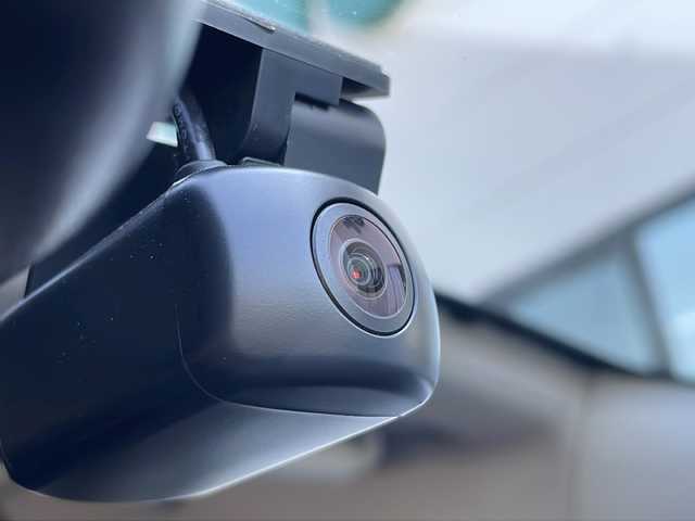 日産 ノート X 山口県 2022(令4)年 4.6万km ダークメタルグレー 純正ナビ/・フルセグテレビ/・Bluetooth/・AM/FM/HDMI/アラウンドビューモニター/エマージェンシーブレーキ/プロパイロット/ブラインドスポットモニター/デジタルインナーミラー/ビークル・ダイナミクス・コントロール/車線逸脱防止装置/ムービングオブジェクトディテクション/ワイヤレス充電機能/純正ドライブレコーダー/ETC/プッシュスタート/サイドバイザー