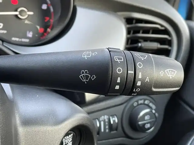 フィアット ５００Ｘ スポーツ 静岡県 2020(令2)年 5.4万km 青Ｍ ワンオーナー/レザーシート/BSM/純正ディスプレイオーディオ/(Bluetooth/CarPlay/USB)/衝突被害軽減システム/バックカメラ/ACC/LKA/パーキングアシスト/パワーシート/シートヒーター/スマートキー/ETC/ドライブレコーダー/純正フロアマット/純正19インチアルミホイール/保証書/取説/スペアキー