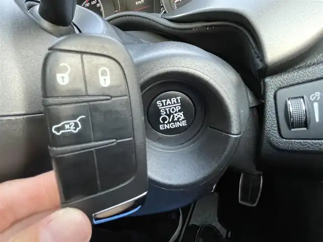 フィアット ５００Ｘ スポーツ 静岡県 2020(令2)年 5.4万km 青Ｍ ワンオーナー/レザーシート/BSM/純正ディスプレイオーディオ/(Bluetooth/CarPlay/USB)/衝突被害軽減システム/バックカメラ/ACC/LKA/パーキングアシスト/パワーシート/シートヒーター/スマートキー/ETC/ドライブレコーダー/純正フロアマット/純正19インチアルミホイール/保証書/取説/スペアキー