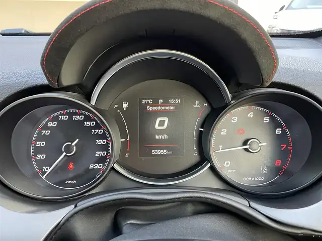 フィアット ５００Ｘ スポーツ 静岡県 2020(令2)年 5.4万km 青Ｍ ワンオーナー/レザーシート/BSM/純正ディスプレイオーディオ/(Bluetooth/CarPlay/USB)/衝突被害軽減システム/バックカメラ/ACC/LKA/パーキングアシスト/パワーシート/シートヒーター/スマートキー/ETC/ドライブレコーダー/純正フロアマット/純正19インチアルミホイール/保証書/取説/スペアキー