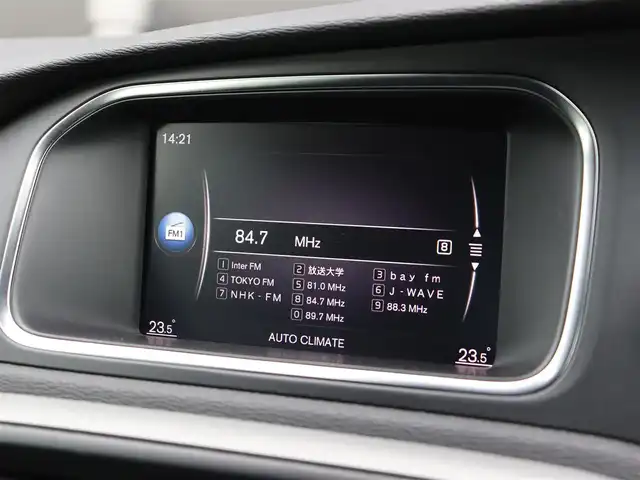 ボルボ Ｖ４０ D4 キネティック 長野県 2018(平30)年 4.1万km アイスホワイト 純正ナビ/バックカメラ/ＡＣＣ/BLIS/衝突軽減ブレーキ/レーンキープアシスト/ブラインドスポットモニター/パークセンサー/純正１６ＡＷ/スマートキー/ＥＴＣ/ドライブレコーダー/ＬＥＤヘッドライト/保証書・取説・スペアキー
