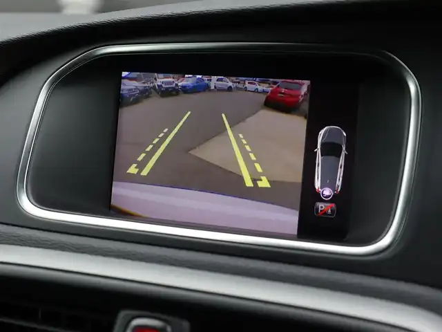 ボルボ Ｖ４０ D4 キネティック 長野県 2018(平30)年 4.1万km アイスホワイト 純正ナビ/バックカメラ/ＡＣＣ/BLIS/衝突軽減ブレーキ/レーンキープアシスト/ブラインドスポットモニター/パークセンサー/純正１６ＡＷ/スマートキー/ＥＴＣ/ドライブレコーダー/ＬＥＤヘッドライト/保証書・取説・スペアキー