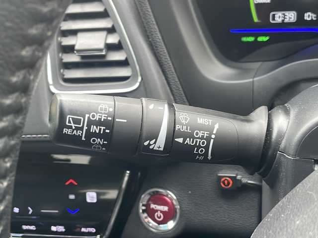 ホンダ ヴェゼル ハイブリッド Z 福島県 2014(平26)年 8.2万km ホワイトオーキッドパール 純正ナビゲーション/・フルセグTV/BT/CD/DVD/USB/HDMI/iPod/FM/AM/・バックカメラ/・前後ドライブレコーダー/・ビルトインETC/ハーフレザーシート/・シートヒーター/革張りステアリング/・ステアリングリモコン/・パドルシフト/クルーズコントロール/電子パーキング/・オートブレーキホールド/横滑り防止装置/プッシュスタート/・スマートキー/電動格納ミラー/・ウィンカーミラー/LEDヘッドライト/・オートライト/・フォグランプ/純正フロアマット/ドアバイザー/ルーフレール