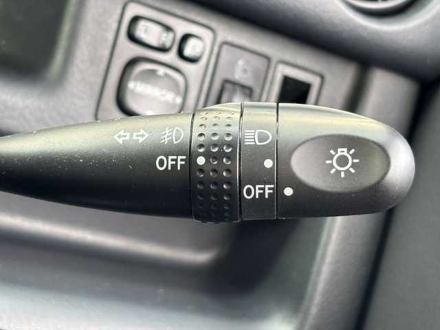 トヨタ ｂＢ Z Xバージョン 茨城県 2005(平17)年 8.1万km ブラックマイカ 社外ナビ/サンルーフ/スペアキー/純正フロアマット/純正AW