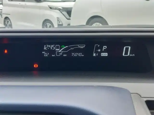 トヨタ アクア S 東京都 2015(平27)年 7.5万km ブラックマイカ 純正ナビ/フルセグTV/バックカメラ/シートヒーター/LEDヘッドライト/ボディ同色リアナンバープレートガーニッシュ/リアスポイラー/175/65R15タイヤ/15インチフルホイールキャップ/アブソーバーガラス/リアワイパー/ブルーブラック塗装インパネ加飾/ブルーブラックアクセント/ピアノブラックエアコ吹き出し口加飾/デジタメーター/シルバー加飾付ウレタン製ステアリングホイール/チルト/テレスコピックステアリング/メッキ加飾/ブルーオーナメント付ウレタン製シフトノブ/無塗装シフトパネル/SRSエアバッグ（運転席/助手席）/オートエアコン/ピアノブラックセンターパネル/パワーウィンドウ（フロント/リア）/ブルーブラックアクセント付無塗装パワーウインドウスイッチベース/無塗装インサイドドアハンドル/バニティミラー（運転席/助手席）/アシストグリップ（リア）/コートフック（リア）/ブルーブラック/ブラックツートーンファブリックシート/シートリフター/上下調整式ヘッドレスト（フロント）/シートバックポケット（助手席）/6：4分割可倒式シート（リア）/スマートキー