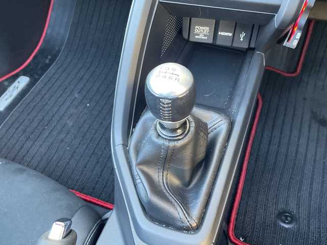 ホンダ Ｓ６６０ α 兵庫県 2016(平28)年 4万km プレミアムスターホワイトパール 5MT/ディスプレイオーディオ/(USB/HDMI)/ETC/バックカメラ/クルーズコントロール/前方ドライブレコーダー/ハーフレザーシート/ステアリングリモコン/スマートキー/純正フロアマット