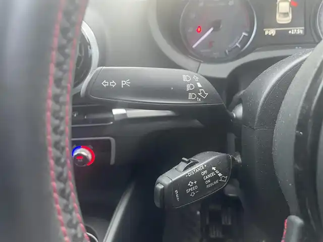 アウディ Ｓ３ セダン 滋賀県 2016(平28)年 8.8万km 黒 純正ナビ/ETC/バックカメラ/ドラレコ/アダプティブクルーズコントロール/ハーフレザーシート/LEDヘッドライト/前後コーナーセンサー/VDC