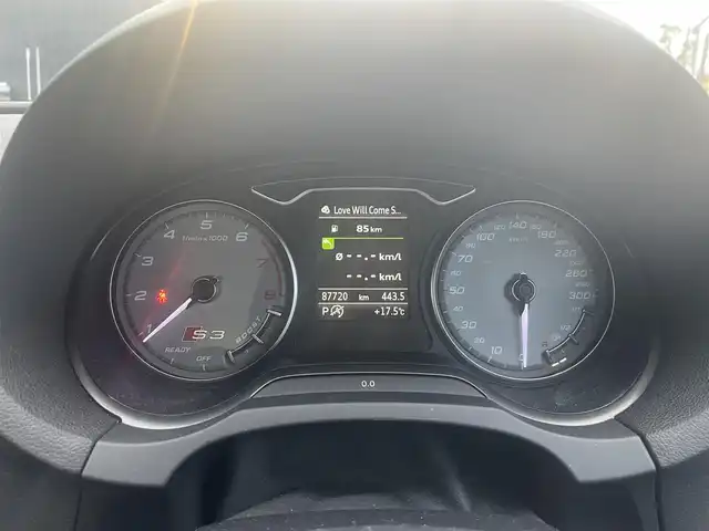 アウディ Ｓ３ セダン 滋賀県 2016(平28)年 8.8万km 黒 純正ナビ/ETC/バックカメラ/ドラレコ/アダプティブクルーズコントロール/ハーフレザーシート/LEDヘッドライト/前後コーナーセンサー/VDC