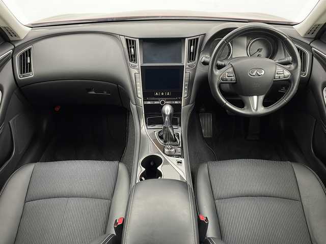 日産 スカイライン 200GT－t 新潟県 2014(平26)年 5.6万km ラディアントレッド メーカーOP/メモリナビ/CD DVD BT フルセグTV/前席パワーシート/LEDヘッドライト/バックカメラ/前後ドライブレコーダー/アイドリングストップ/OP19インチアルミホイール/ETC/ハーフレザーシート