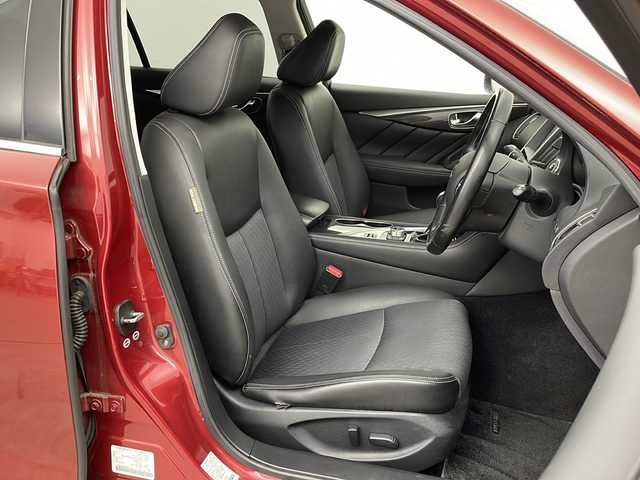 日産 スカイライン 200GT－t 新潟県 2014(平26)年 5.6万km ラディアントレッド メーカーOP/メモリナビ/CD DVD BT フルセグTV/前席パワーシート/LEDヘッドライト/バックカメラ/前後ドライブレコーダー/アイドリングストップ/OP19インチアルミホイール/ETC/ハーフレザーシート