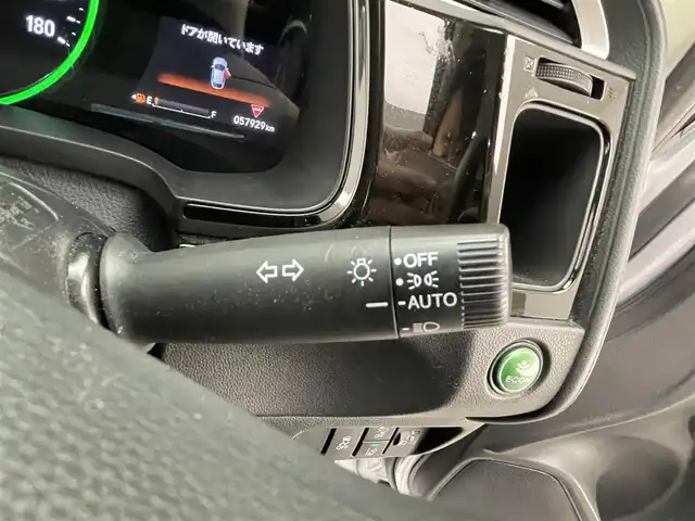 ホンダ シャトル ハイブリッド ホンダセンシング 兵庫県 2022(令4)年 5.8万km ルナシルバーM ホンダセンシング/社外メモリーナビ/（AM＆FM＆BT）/バックカメラ/ビルトインETC/レーダークルーズコントロール/オートライト/LEDライト/社外フロアマット/スマートキー/プッシュスタート/Wエアバッグ/スペアキー有り