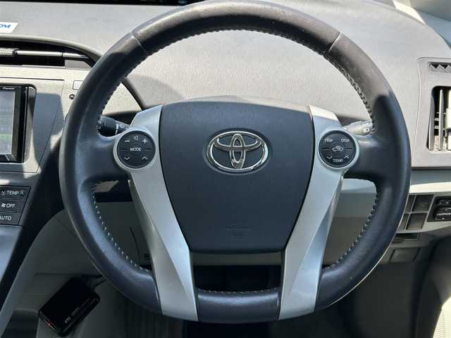 トヨタ プリウス S　LEDエディション 埼玉県 2010(平22)年 8.1万km ダークバイオレットマイカメタリック HDDナビ 品番：AVIC-ZH07/（フルセグTV/AM/FM/BT）/純正17インチAW/ＥＴＣ/純正ドアバイザー/純正フロアマット/横滑り防止装置/オートライト/トノカバー/電動格納ミラー/ステアリングスイッチ/スマートキー/プッシュスタート/スペアキー1本/ナビ/車両取扱説明書/保証書