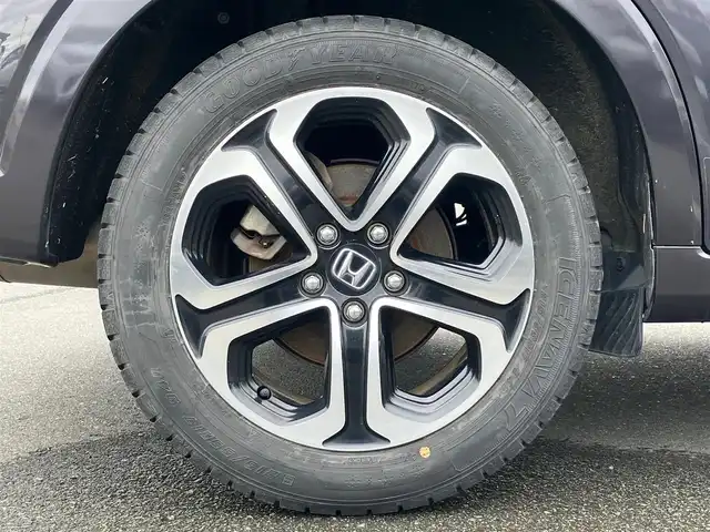 ホンダ ヴェゼル ハイブリッド Z 静岡県 2014(平26)年 3.4万km ルーセブラックM エンジンスタートボタン/保証書/取扱説明書/記録簿/パワーステアリング/パワーウィンドウ/MTモード付きAT/寒冷地仕様/アイドリングストップ/オートエアコン/スマートキー/スペアキー１本/クルーズコントロール/ETC/USB入力端子/バックカメラ/純正ナビ(CD.BTフルセグ)/純正フロアマット/純正アルミホイール/ハーフレザー/D席N席シートヒーター/ルーフレール/ABS/横滑り防止装置/オートライト/LEDライト/W+サイドエアバック/カーテンエアバック/衝突軽減システム