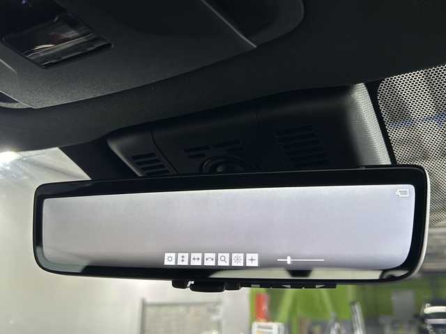 トヨタ クラウン スポーツ Z 沖縄県 2024(令6)年 0.6万km プレシャスホワイトパール 県外仕入/禁煙車/純正12.3インチディスプレイオーディオ/BT/フルセグ/パノラミックビューモニター/デジタルインナーミラー/ビルトインETC2.0/ドライブレコーダー/トヨタセーフティセンス/プリクラッシュセーフティ/レーンキープアシスト/レーダークルーズコントロール/クリアランスソナー/横滑り防止装置/パーキングアシスト/ブラインドスポットモニター/オートマチックハイビーム/ヘッドライトウォッシャー/LEDヘッドライト/オートライト/アイドリングストップ/パワーバックドア/レザーシート/D+N席シートヒーター/D+N席シートエアコン/D+N席パワーシート/ステアリングヒーター/アクセサリーコンセント/純正21インチAW/純正フロアマット/プッシュスタート/スマートキー