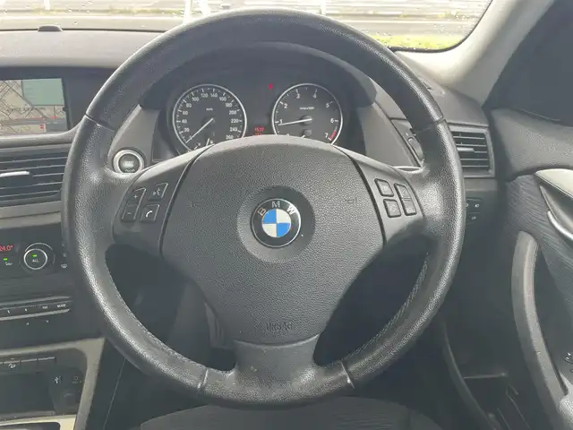 ＢＭＷ Ｘ１ xDrive 20i 宮城県 2012(平24)年 7.9万km サファイアブラックP 純正メーカーナビ（FM:AM:CD:DVD）/ETC/プッシュスタート/USBポート/ダウンヒルアシストコントロール