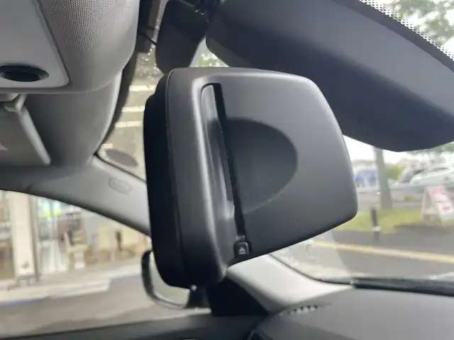 ＢＭＷ Ｘ１ xDrive 20i 宮城県 2012(平24)年 7.9万km サファイアブラックP 純正メーカーナビ（FM:AM:CD:DVD）/ETC/プッシュスタート/USBポート/ダウンヒルアシストコントロール