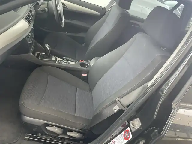 ＢＭＷ Ｘ１ xDrive 20i 宮城県 2012(平24)年 7.9万km サファイアブラックP 純正メーカーナビ（FM:AM:CD:DVD）/ETC/プッシュスタート/USBポート/ダウンヒルアシストコントロール