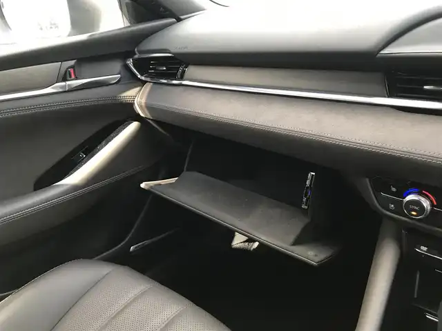 マツダ アテンザ ワゴン XD Lパッケージ 富山県 2018(平30)年 3.8万km マシーングレープレミアムM 4WD/ワンオーナー/サンルーフ/純正8型ナビ/　(Bluetooth/CD/DVD)/フルセグTV/360度ビューモニター/セルスタードライブレコーダー/全車速追従機能付レーダークルコン/パーキングセンサー/i-ACTIVSENSE/・アドバンスドスマートシティブレーキサポート/・後退時スマートシティブレーキサポート/・AT誤発進抑制制御機能/・スマートブレーキサポート/・レーンキープアシストシステム/・車線逸脱警報システム/・ブラインドスポットモニタリング/・ドライバーアテンションアラート/・交通標識認識システム/アクティブドライビングディスプレイ/ツインターボ/LEDヘッドランプ/本革巻きステアリング/ステアリングヒーター/パドルシフト/ナッパ革シート/全席シートヒーター/前席パワーシート/ベンチレーション/運転席シートメモリー/BOSEサウンドシステム/純正19インチアルミホイール/アドバンストキーレスエントリーシステム/禁煙車