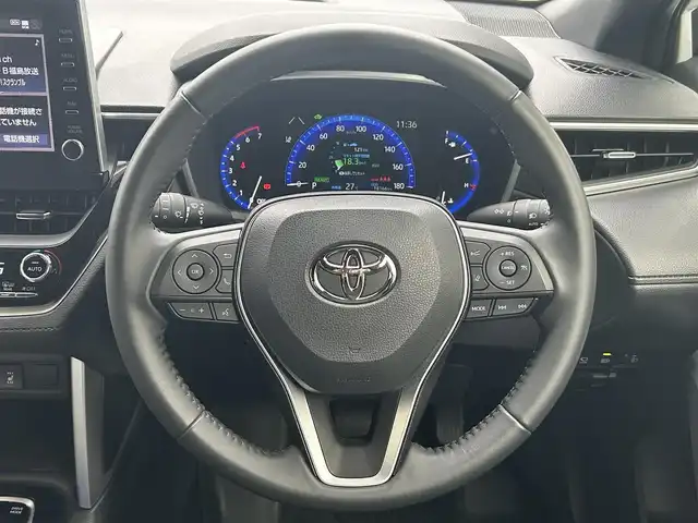 トヨタ カローラ クロス ハイブリッド Z 福島県 2022(令4)年 1.9万km プラチナホワイトパールマイカ 登録時走行距離　　１８１６６ｋｍ/ワンオーナー/メーカー純正ナビ/【AM/FM/BT/フルセグ】/シートヒーター/横滑り防止/ステアリングスイッチ/レーンディパーチャーアラート/パワーバックドア/ETC/ドラレコ/純正AW/パノラミックビューモニター/ハーフレザー/プッシュスタート/レーダークルコン/パノラマルーフ/オートライト/オートマチックハイビーム/１２０V