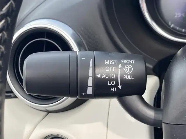 マツダ ロードスター S レザーPKG ホワイトセレクション 島根県 2021(令3)年 3.6万km スノーフレイクホワイトパールマイカ ワンオーナー /メーカーOP SDナビ(CD/DVD/BT/フルセグ)/バックカメラ/スマートシティーブレーキサポート/ブラインドスポットモニタリングシステム/車線逸脱警報システム/交通標識認識システム/オートライト/クルーズコントロール/前席シートヒーター /純正フロアマット/前方ドライブレコーダー/白革シート/取扱説明書/保証書/スペアキー×1