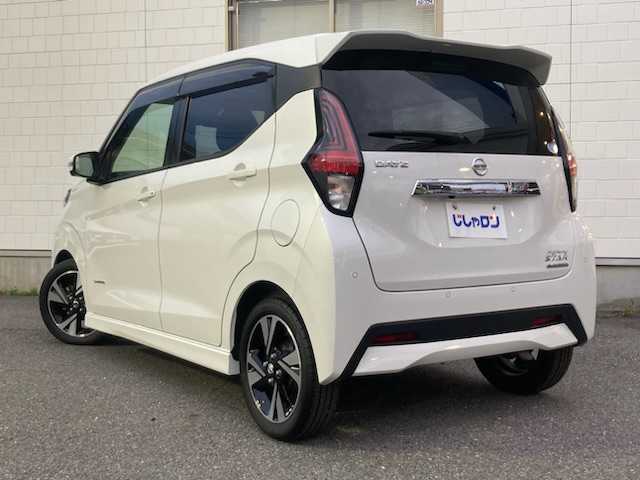 日産 デイズ ハイウェイスターG ターボ 三重県 2019(令1)年 10.5万km ホワイトパール (株)IDOMが運営する【じしゃロン四日市店】の自社ローン専用車両になります。こちらは現金またはオートローンご利用時の価格です。自社ローンご希望の方は別途その旨お申付け下さい/純正ナビ（CD/DVD/AM/FM/Bluetooth)/フルセグTV/エンジンスタートボタン/スマートキー/衝突軽減システム/レーンキープ/全方位カメラ/純正15インチAW