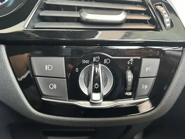 ＢＭＷ ５２３ｄ Mスポーツ 茨城県 2017(平29)年 6.5万km アルピンホワイトⅢ 黒革/シ-トヒーター/360°C/ナビ/TV/ドライビングアシストプラス/ACC/LDW/LCW/CTW/アダプティブLED/パワートランク/パドルシフト/ETC2.0/純正19インチAW/メモリー付パワーシート/ドラレコ/禁煙車