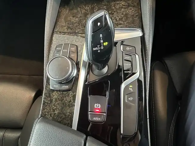 ＢＭＷ ５２３ｄ Mスポーツ 茨城県 2017(平29)年 6.5万km アルピンホワイトⅢ 黒革/シ-トヒーター/360°C/ナビ/TV/ドライビングアシストプラス/ACC/LDW/LCW/CTW/アダプティブLED/パワートランク/パドルシフト/ETC2.0/純正19インチAW/メモリー付パワーシート/ドラレコ/禁煙車