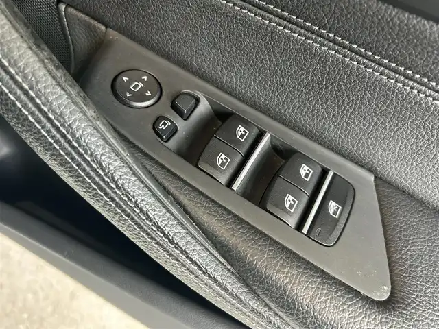 ＢＭＷ ５２３ｄ Mスポーツ 茨城県 2017(平29)年 6.5万km アルピンホワイトⅢ 黒革/シ-トヒーター/360°C/ナビ/TV/ドライビングアシストプラス/ACC/LDW/LCW/CTW/アダプティブLED/パワートランク/パドルシフト/ETC2.0/純正19インチAW/メモリー付パワーシート/ドラレコ/禁煙車