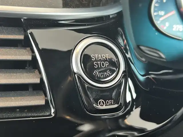 ＢＭＷ ５２３ｄ Mスポーツ 茨城県 2017(平29)年 6.5万km アルピンホワイトⅢ 黒革/シ-トヒーター/360°C/ナビ/TV/ドライビングアシストプラス/ACC/LDW/LCW/CTW/アダプティブLED/パワートランク/パドルシフト/ETC2.0/純正19インチAW/メモリー付パワーシート/ドラレコ/禁煙車