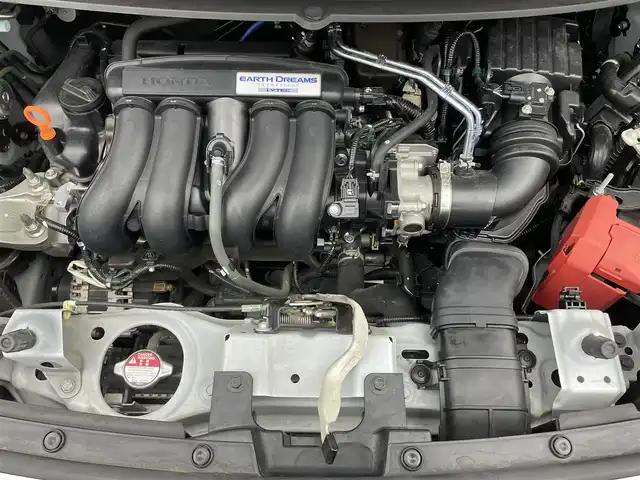 ホンダ フリード クロスター ホンダセンシング 宮城県 2020(令2)年 3.6万km プラチナホワイトパール 純正9型ナビ/・BT接続/フルセグTV/・CD/DVD/ホンダセンシング/・衝突軽減ブレーキ（CMBS）/・誤発進抑制機能/・歩行者事故低減ステアリング/・路外逸脱抑制機能/・アダプティブ・クルーズ・コントロール（ACC）/・車線維持支援システム（LKAS）/・先行車発進お知らせ機能/・標識認識機能/純正15インチAW/純正フロアマット/LEDヘッドライト/・フォグランプ