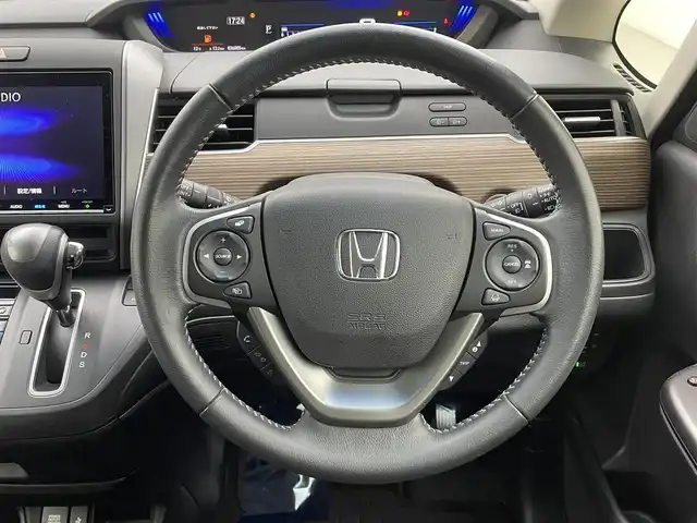 ホンダ フリード クロスター ホンダセンシング 宮城県 2020(令2)年 3.6万km プラチナホワイトパール 純正9型ナビ/・BT接続/フルセグTV/・CD/DVD/ホンダセンシング/・衝突軽減ブレーキ（CMBS）/・誤発進抑制機能/・歩行者事故低減ステアリング/・路外逸脱抑制機能/・アダプティブ・クルーズ・コントロール（ACC）/・車線維持支援システム（LKAS）/・先行車発進お知らせ機能/・標識認識機能/純正15インチAW/純正フロアマット/LEDヘッドライト/・フォグランプ