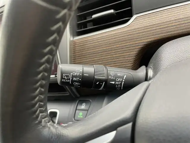 ホンダ フリード クロスター ホンダセンシング 宮城県 2020(令2)年 3.6万km プラチナホワイトパール 純正9型ナビ/・BT接続/フルセグTV/・CD/DVD/ホンダセンシング/・衝突軽減ブレーキ（CMBS）/・誤発進抑制機能/・歩行者事故低減ステアリング/・路外逸脱抑制機能/・アダプティブ・クルーズ・コントロール（ACC）/・車線維持支援システム（LKAS）/・先行車発進お知らせ機能/・標識認識機能/純正15インチAW/純正フロアマット/LEDヘッドライト/・フォグランプ