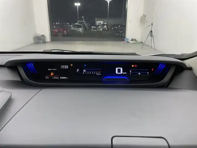 ホンダ フリード クロスター ホンダセンシング 宮城県 2020(令2)年 3.6万km プラチナホワイトパール 純正9型ナビ/・BT接続/フルセグTV/・CD/DVD/ホンダセンシング/・衝突軽減ブレーキ（CMBS）/・誤発進抑制機能/・歩行者事故低減ステアリング/・路外逸脱抑制機能/・アダプティブ・クルーズ・コントロール（ACC）/・車線維持支援システム（LKAS）/・先行車発進お知らせ機能/・標識認識機能/純正15インチAW/純正フロアマット/LEDヘッドライト/・フォグランプ