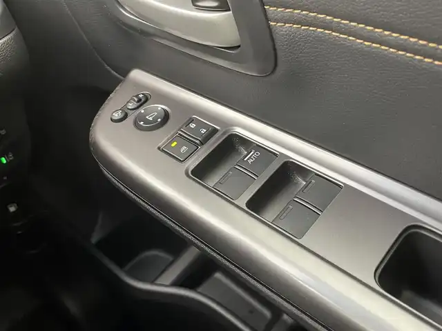 ホンダ フリード クロスター ホンダセンシング 宮城県 2020(令2)年 3.6万km プラチナホワイトパール 純正9型ナビ/・BT接続/フルセグTV/・CD/DVD/ホンダセンシング/・衝突軽減ブレーキ（CMBS）/・誤発進抑制機能/・歩行者事故低減ステアリング/・路外逸脱抑制機能/・アダプティブ・クルーズ・コントロール（ACC）/・車線維持支援システム（LKAS）/・先行車発進お知らせ機能/・標識認識機能/純正15インチAW/純正フロアマット/LEDヘッドライト/・フォグランプ