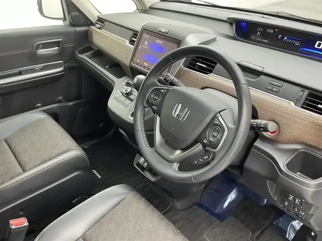 ホンダ フリード クロスター ホンダセンシング 宮城県 2020(令2)年 3.6万km プラチナホワイトパール 純正9型ナビ/・BT接続/フルセグTV/・CD/DVD/ホンダセンシング/・衝突軽減ブレーキ（CMBS）/・誤発進抑制機能/・歩行者事故低減ステアリング/・路外逸脱抑制機能/・アダプティブ・クルーズ・コントロール（ACC）/・車線維持支援システム（LKAS）/・先行車発進お知らせ機能/・標識認識機能/純正15インチAW/純正フロアマット/LEDヘッドライト/・フォグランプ