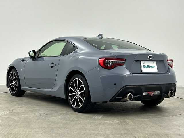 トヨタ ８６ GT 三重県 2018(平30)年 3.4万km グレー /禁煙車//純正7型ナビ/　CD/DVD/フルセグTV/Bluetooth//バックカメラ//パドルシフト//プッシュスタート//スマートキー//ETC//AAC//クルーズコントロール//オートライト//フォグライト//純正アルミホイール//社外コーナーセンサー//ステアリングスイッチ