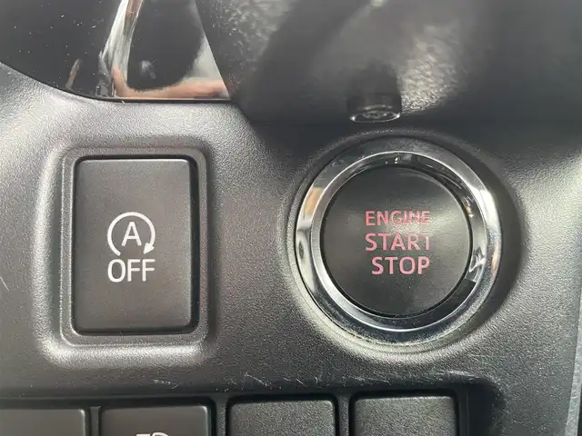 トヨタ ヴォクシー ZS 煌Ⅱ 熊本県 2019(令1)年 6.6万km イナズマスパーキングブラックガラスフレーク 社外ナビ/・BT/CD/DVD/SD/USB/AM/FM/・フルセグ/フリップダウンモニター/バックカメラ/前後ドラレコ/両側パワースライドドア/トヨタセーフティーセンス/ビルトインETC/革巻きステアリング/・ステアリングリモコン/クルーズコントロール/MTモード付AT/プッシュスタート/・スマートキー/・スペアキー×１/アイドリングストップ/純正AW/純正ドアバイザー/純正フロアマット/電動格納ミラー/・ミラーウィンカー/ロールサンシェード