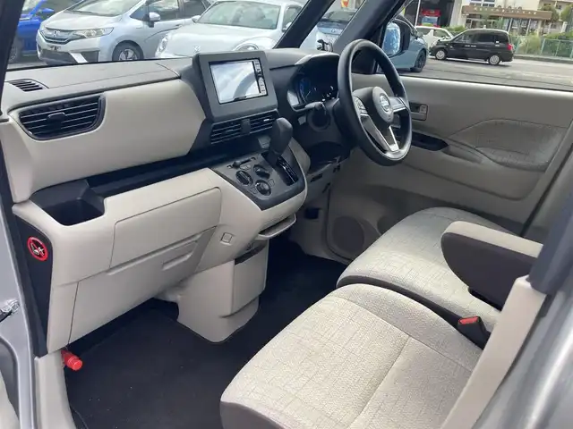 日産 ルークス S 兵庫県 2023(令5)年 3.6万km スターリングシルバーM Kenwood製ナビ/フルセグTV/CD/DVD/FM/AM/Bluetooth/バックカメラ/オートライト/エマージェンシーブレーキ/車線逸脱警報/道路標識/ソナー/ドライブレコーダー前後/電動格納ミラー/ETC/社外フロアマット/リモコンキー