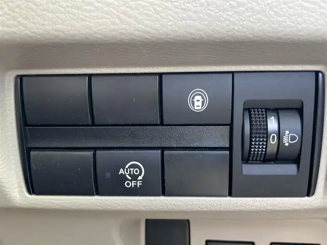 日産 ルークス S 兵庫県 2023(令5)年 3.6万km スターリングシルバーM Kenwood製ナビ/フルセグTV/CD/DVD/FM/AM/Bluetooth/バックカメラ/オートライト/エマージェンシーブレーキ/車線逸脱警報/道路標識/ソナー/ドライブレコーダー前後/電動格納ミラー/ETC/社外フロアマット/リモコンキー