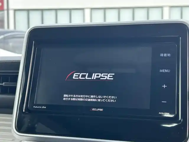 スズキ スペーシア HYBRID X 大阪府 2019(令1)年 4.6万km ピュアホワイトP 社外ナビ　ECLIPSEナビ/・Bluetooth/CD/DVD/フルセグTV/USB/　ラジオ/主要装備/・全方位カメラ/・衝突軽減システム/・レーンキープアシスト/・横滑り防止装置/・アイドリングストップ/・両側パワースライドドア/・クリアランスソナー/・ベンチシート/・シートヒーター/・HUD/・LEDヘッドライト/・ステアリングスイッチ/・純正フロアマット/・純正アルミホイール/・ETC