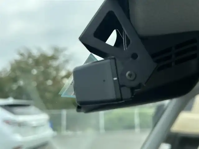 スズキ スペーシア HYBRID X 大阪府 2019(令1)年 4.6万km ピュアホワイトP 社外ナビ　ECLIPSEナビ/・Bluetooth/CD/DVD/フルセグTV/USB/　ラジオ/主要装備/・全方位カメラ/・衝突軽減システム/・レーンキープアシスト/・横滑り防止装置/・アイドリングストップ/・両側パワースライドドア/・クリアランスソナー/・ベンチシート/・シートヒーター/・HUD/・LEDヘッドライト/・ステアリングスイッチ/・純正フロアマット/・純正アルミホイール/・ETC