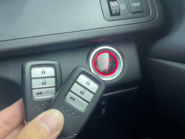 ホンダ インサイト EX 三重県 2020(令2)年 4.6万km クリスタルブラックパール /禁煙車//純正ナビ//アダプティブクルーズコントロール//前席シートヒーター//前席パワーシート//ハーフレザーシート//バックカメラ//前後ドライブレコーダー//LEDヘッドライト//ビルトインETC2.0//純正17インチアルミホイール